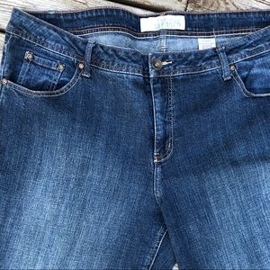 FADED GLORY Bootcut Jeans sz 18